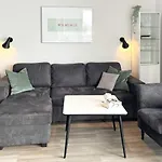 Cozy Modern With Sea Views Wendtorf