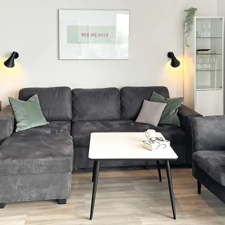 Cozy Modern With Sea Views Wendtorf