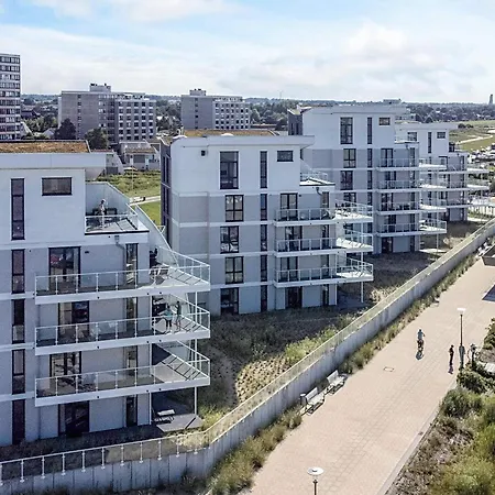 Cozy Modern With Sea Views